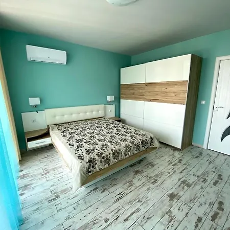 Newly Renovated Holiday Home Apartment Apartment Burgas